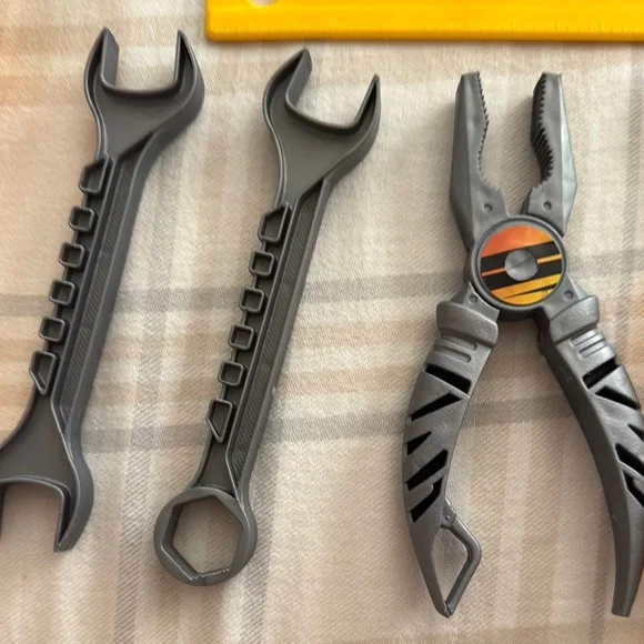 10 PC - Kids Toy Tool Set - Picture 7 of 11